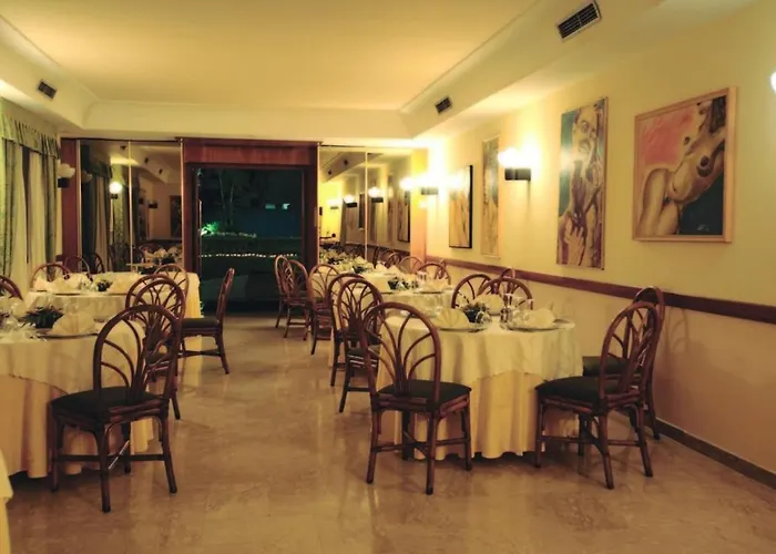 Ristorante La Piana ホテル 3*