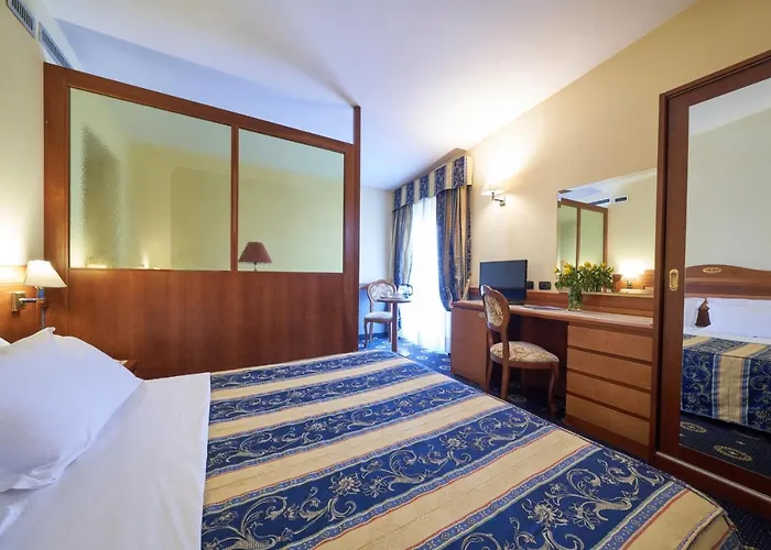 Ristorante La Piana ホテル 3*